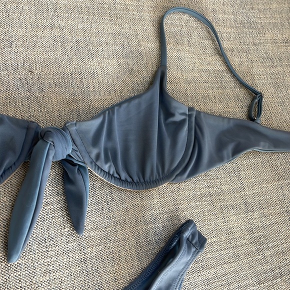 Kahos bikini size small bottom Medium top - Picture 6 of 9